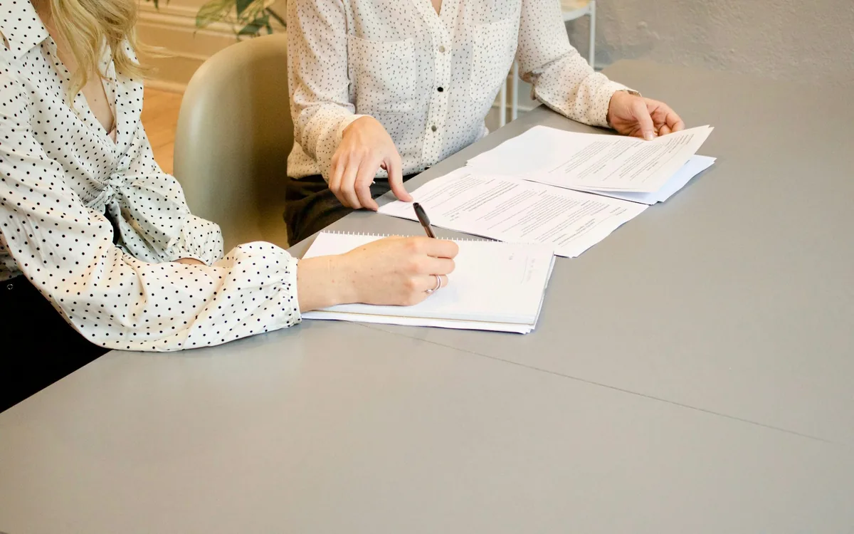 Entretien autour de documents : procédure disciplinaire de l'assistant familial